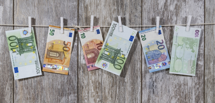 tutorial despre tranzacționarea opțiunilor binare recenzii de opțiuni binare dukascopy europe